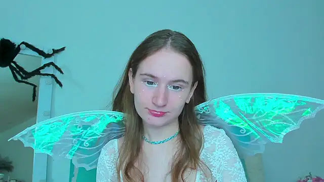 Snapshot of L1ittle_kitty_ chatting on November 9, 6:33 am L1ittle kitty online show from November 9, 6:33 am