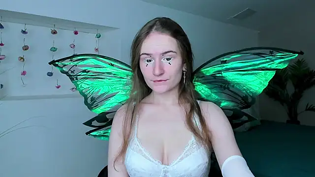 Snapshot of L1ittle_kitty_ chatting on November 15, 6:44 am L1ittle kitty online show from November 15, 6:44 am