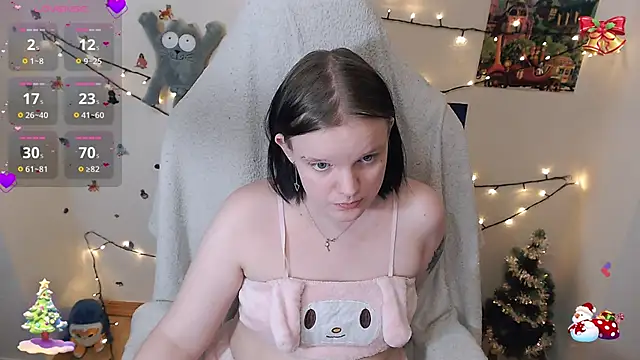 Snapshot of DivaMarisa chatting on January 19, 11:00 pm DivaMarisa online show from January 19, 11:00 pm