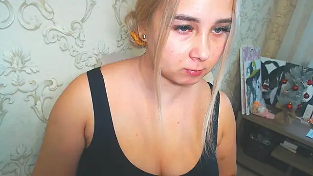 DolphinDreams online show from January 16, 10:52 am