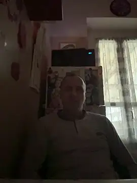 Snapshot of Lecatore80 chatting on March 1, 7:21 am Lecatore80 online show from March 1, 7:21 am