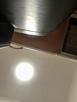 Snapshot of Lecatore80 chatting on March 21, 6:29 am Lecatore80 online show from March 21, 6:29 am