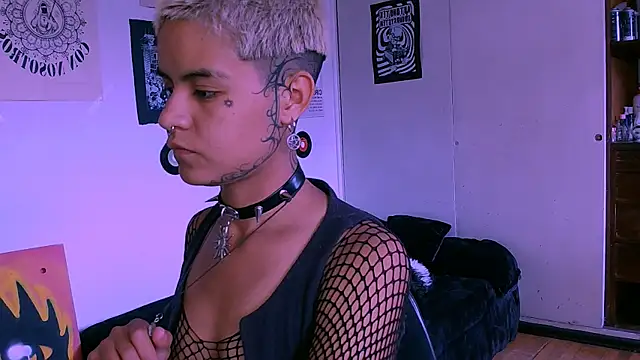 alex one888 online show from March 31, 9:15 pm