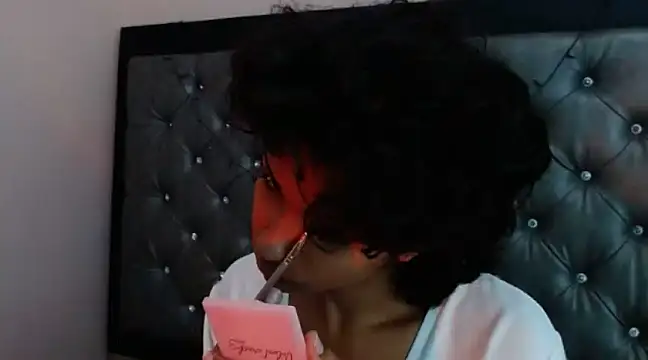 Snapshot of ToshiaKimich chatting on March 15, 12:34 pm ToshiaKimich online show from March 15, 12:34 pm