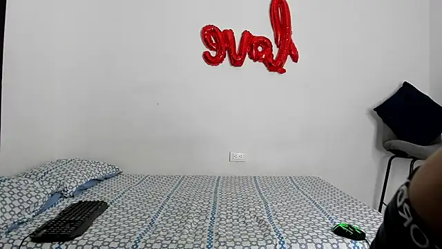 evanscollins online show from October 10, 4:44 am