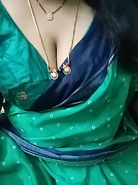 Snapshot of your-sameera chatting on June 23, 4:32 am your-sameera online show from June 23, 4:32 am