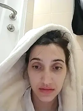 Snapshot of Iren chatting on March 16, 6:39 am Iren online show from March 16, 6:39 am