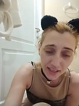 Snapshot of Iren chatting on April 7, 8:31 pm Iren online show from April 7, 8:31 pm