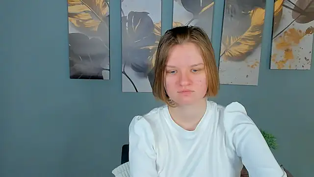 LilianSwall online show from January 15, 2:32 pm