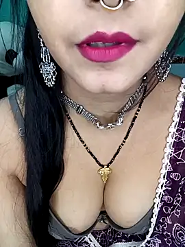 Diamond queeen online show from February 15, 11:36 pm