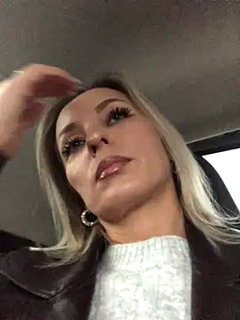 Snapshot of Diamond_Bunny_ chatting on October 29, 2:30 pm Diamond Bunny online show from October 29, 2:30 pm