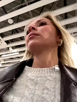 Snapshot of Diamond_Bunny_ chatting on November 14, 12:48 pm Diamond Bunny online show from November 14, 12:48 pm