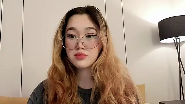 Jennatyan online show from March 18, 9:34 am