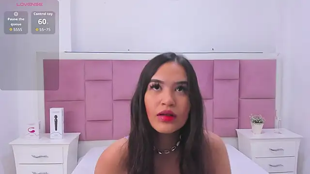 Snapshot of kaily_sweet1 chatting on November 8, 11:21 am kaily sweet1 online show from November 8, 11:21 am