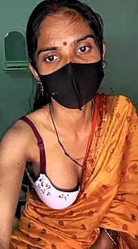 Snapshot of cute_simmy0 chatting on December 23, 8:36 pm cute simmy0 online show from December 23, 8:36 pm