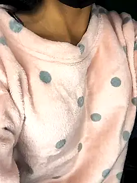 Snapshot of cute_simmy0 chatting on January 15, 4:21 pm cute simmy0 online show from January 15, 4:21 pm