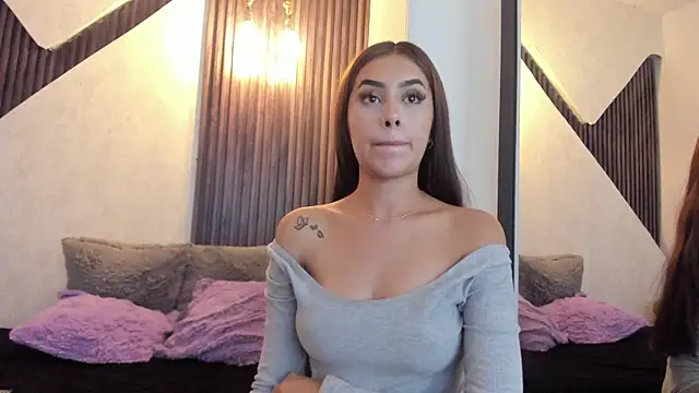 laurin clauz  online show from January 15, 10:02 pm