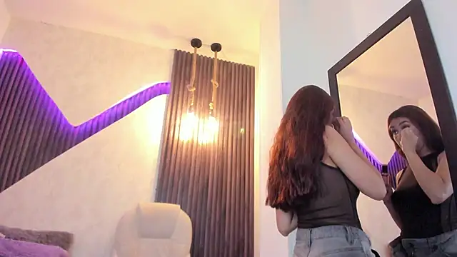 laurin clauz  online show from March 12, 1:51 pm