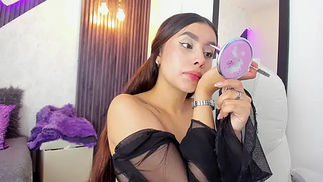 laurin clauz  online show from September 9, 5:23 pm