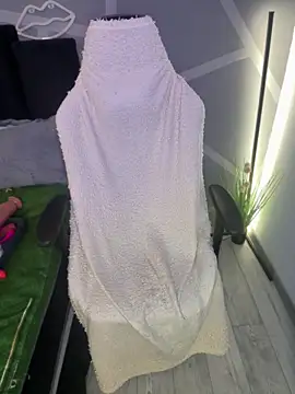 krysstal003 online show from December 20, 9:50 pm