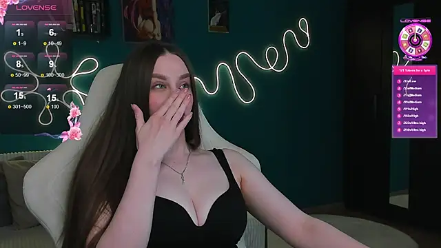 katie taylorr online show from July 18, 9:18 pm