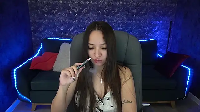 ElysLunar online show from December 10, 4:06 pm