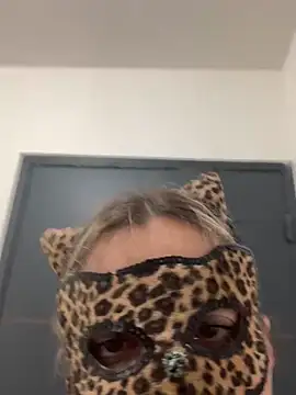 Snapshot of Lyannabuena69 chatting on February 8, 2:47 am Lyannabuena69 online show from February 8, 2:47 am