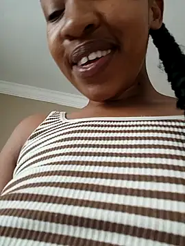 Snapshot of CocoSexyBabe chatting on January 20, 2:46 pm CocoSexyBabe online show from January 20, 2:46 pm