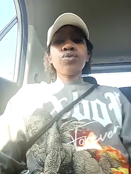 Snapshot of CocoSexyBabe chatting on March 22, 6:33 am CocoSexyBabe online show from March 22, 6:33 am