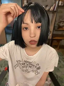 Snapshot of lalallalalaa- chatting on June 26, 1:26 pm lalallalalaa- online show from June 26, 1:26 pm