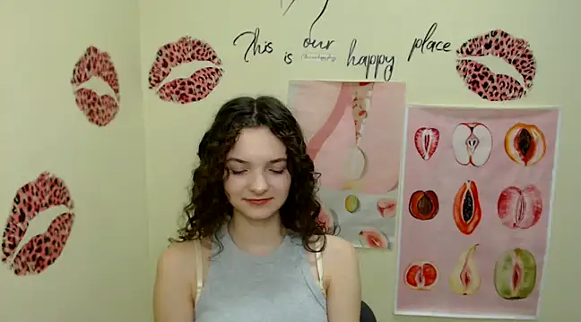  SusieSu  online show from December 9, 10:20 pm