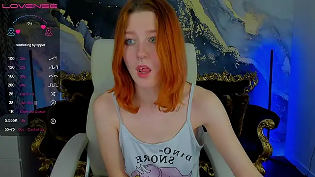 Snapshot of MagicLilu chatting on December 16, 3:08 am MagicLilu online show from December 16, 3:08 am