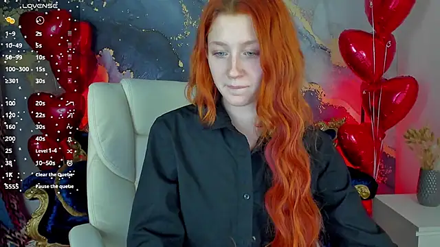 Snapshot of MagicLilu chatting on February 15, 11:36 pm MagicLilu online show from February 15, 11:36 pm