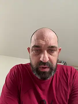 Snapshot of Ingerasul833 chatting on February 15, 9:38 am Ingerasul833 online show from February 15, 9:38 am