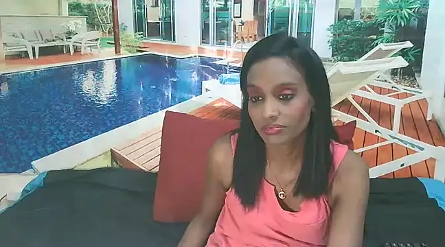 Snapshot of IndianLoveBug chatting on December 4, 4:43 am IndianLoveBug online show from December 4, 4:43 am