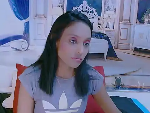 Snapshot of IndianLoveBug chatting on December 5, 5:15 am IndianLoveBug online show from December 5, 5:15 am