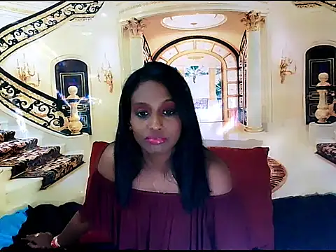 Snapshot of IndianLoveBug chatting on December 9, 11:24 pm IndianLoveBug online show from December 9, 11:24 pm