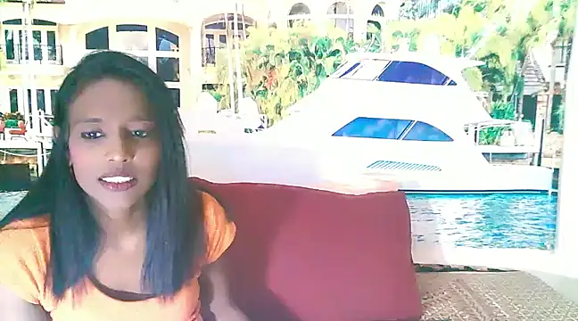 Snapshot of IndianLoveBug chatting on December 19, 4:45 am IndianLoveBug online show from December 19, 4:45 am