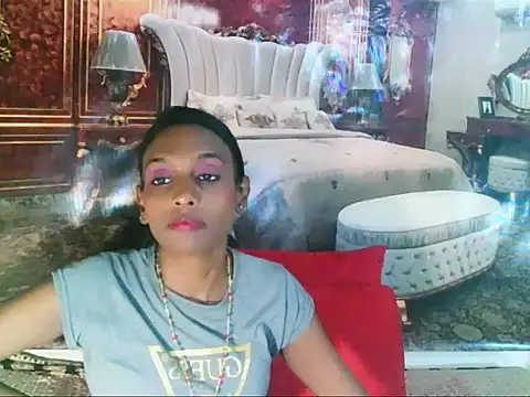 Snapshot of IndianLoveBug chatting on January 11, 6:33 pm IndianLoveBug online show from January 11, 6:33 pm