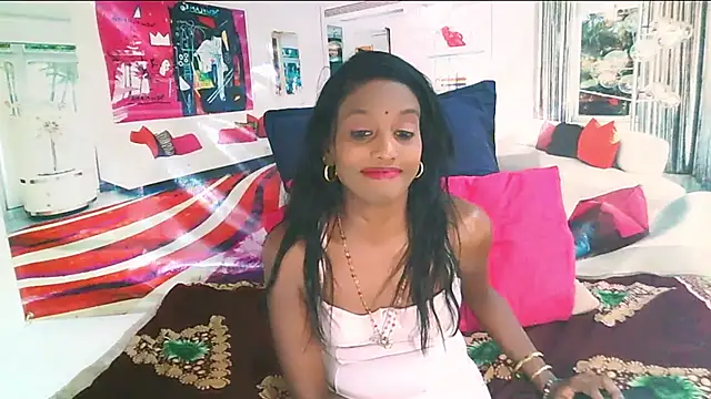 Snapshot of IndianLoveBug chatting on September 13, 6:51 pm IndianLoveBug online show from September 13, 6:51 pm