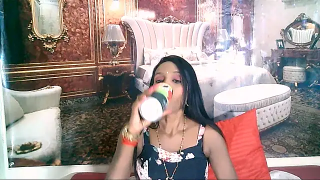 Snapshot of IndianLoveBug chatting on September 29, 5:12 am IndianLoveBug online show from September 29, 5:12 am