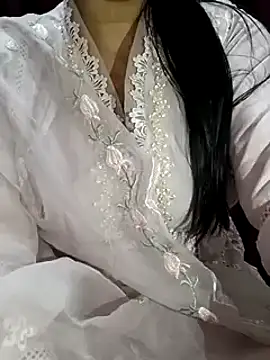 Anamika Kapoor online show from January 28, 8:58 pm