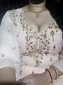 Anamika Kapoor online show from February 26, 7:27 pm