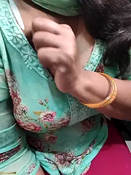 Anamika Kapoor online show from October 28, 10:12 pm