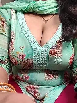 Anamika Kapoor online show from October 30, 3:08 am
