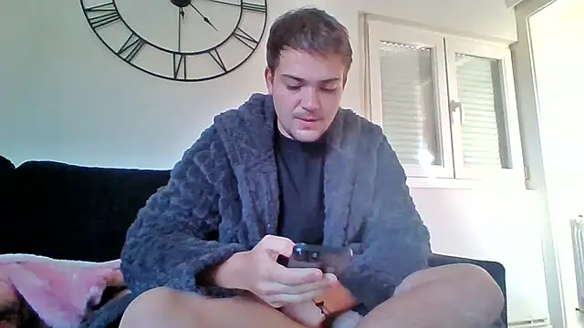 Snapshot of zxzzz29 chatting on January 18, 9:56 am zxzzz29 online show from January 18, 9:56 am