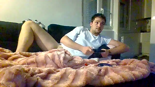 Snapshot of zxzzz29 chatting on January 20, 5:06 pm zxzzz29 online show from January 20, 5:06 pm