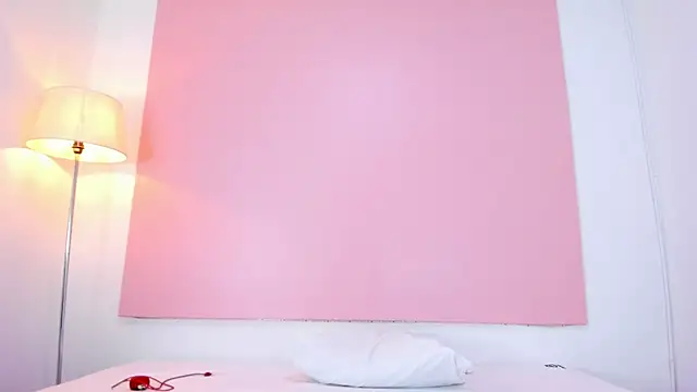 andyylove jk online show from October 18, 1:12 pm