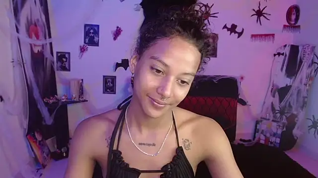 Snapshot of Chelsea__2 chatting on October 25, 12:45 pm Chelsea 2 online show from October 25, 12:45 pm