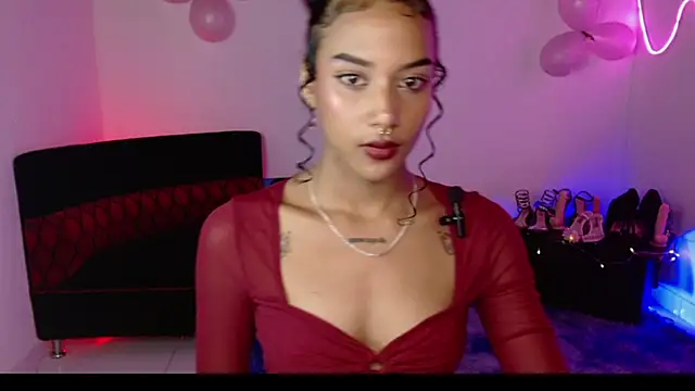 Snapshot of Chelsea__2 chatting on November 11, 2:17 pm Chelsea 2 online show from November 11, 2:17 pm